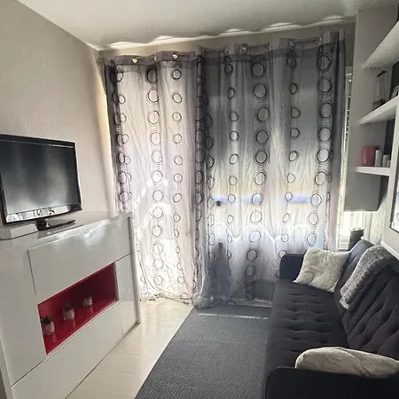 Acogedor Апартаменты